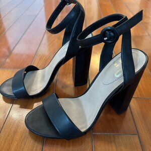 No. 6 Mix 4" ankle strap block heels